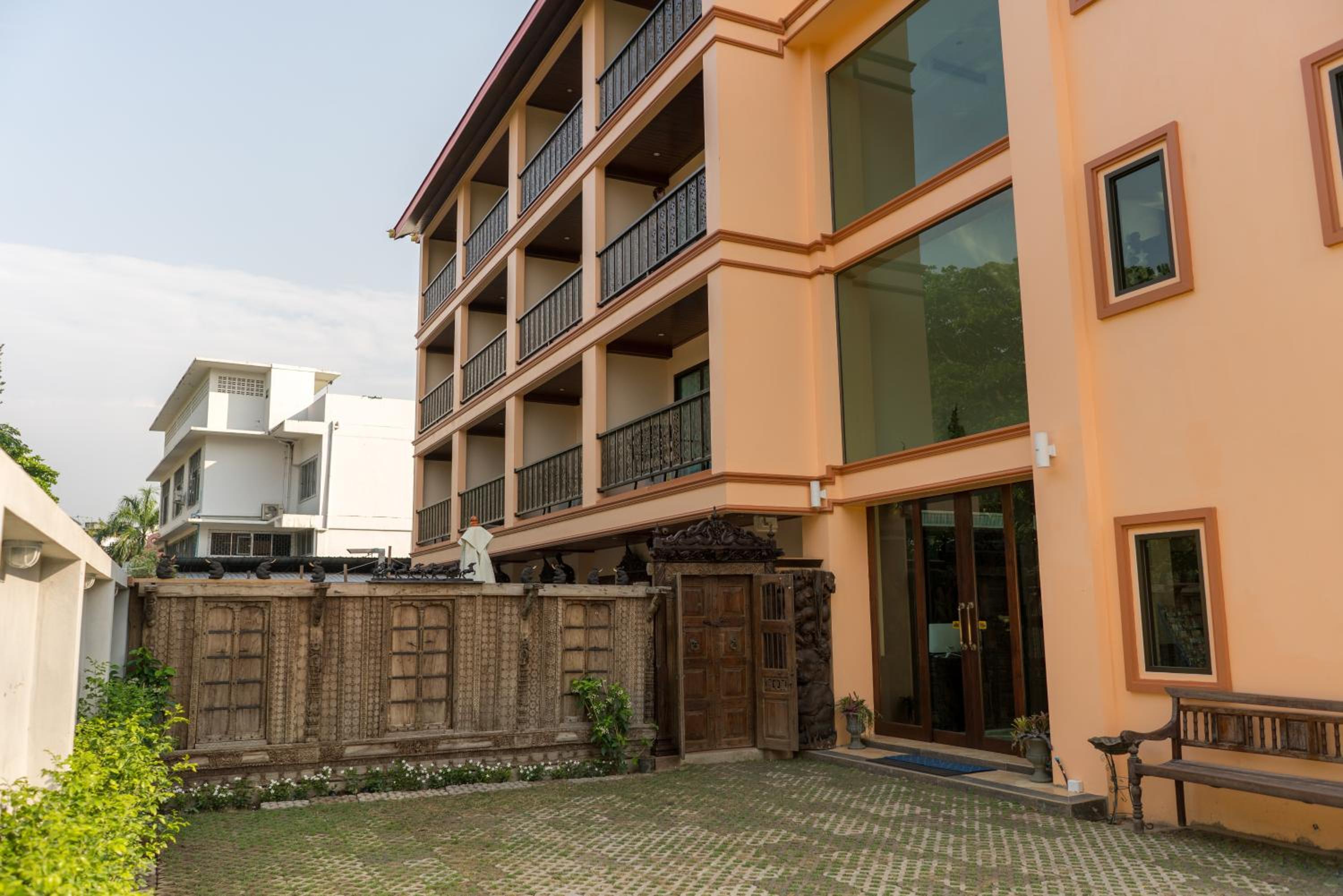 Фото Thanyawintra Boutique & Spa