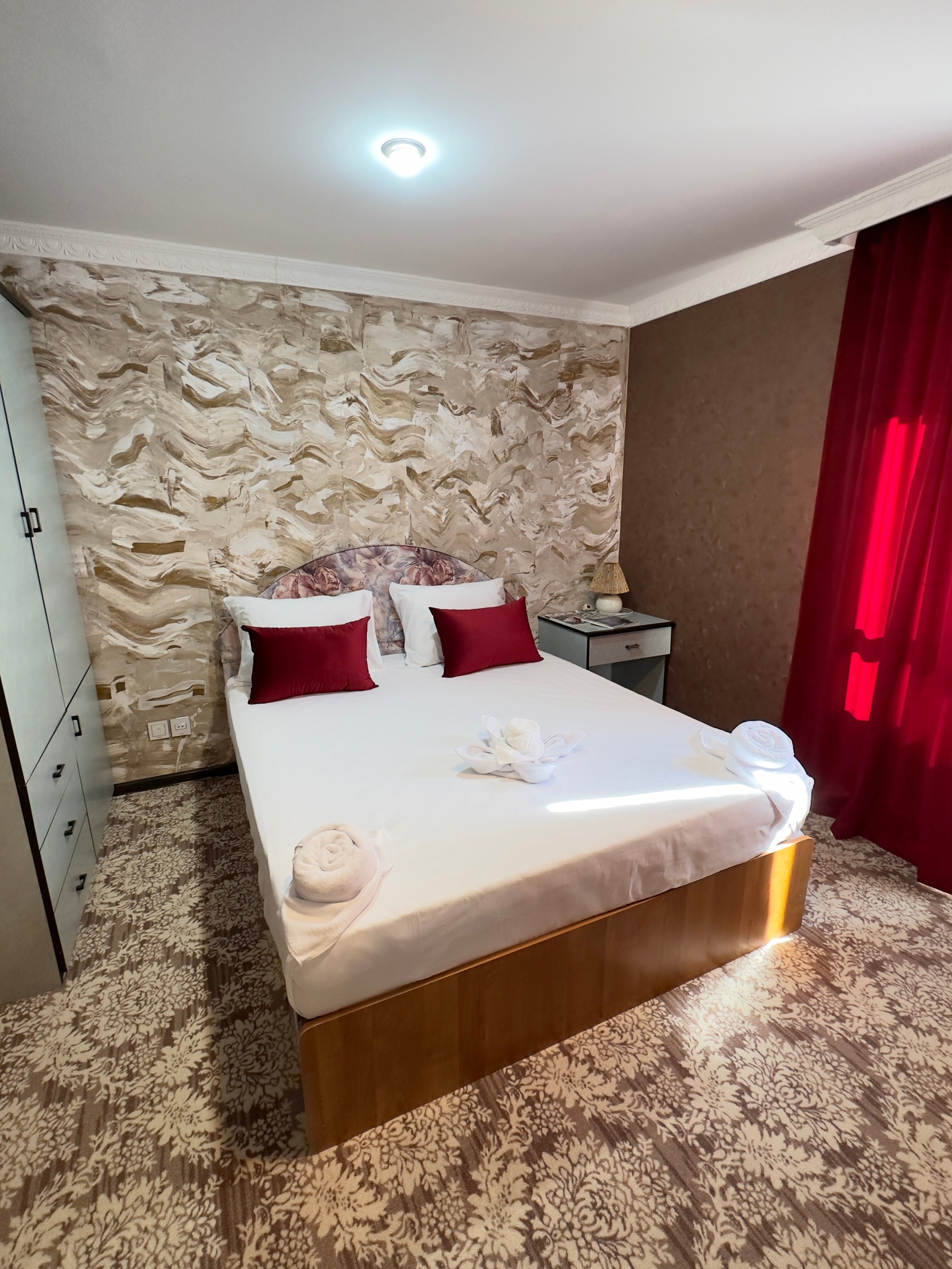 Фото Rosemary Inn Hotel