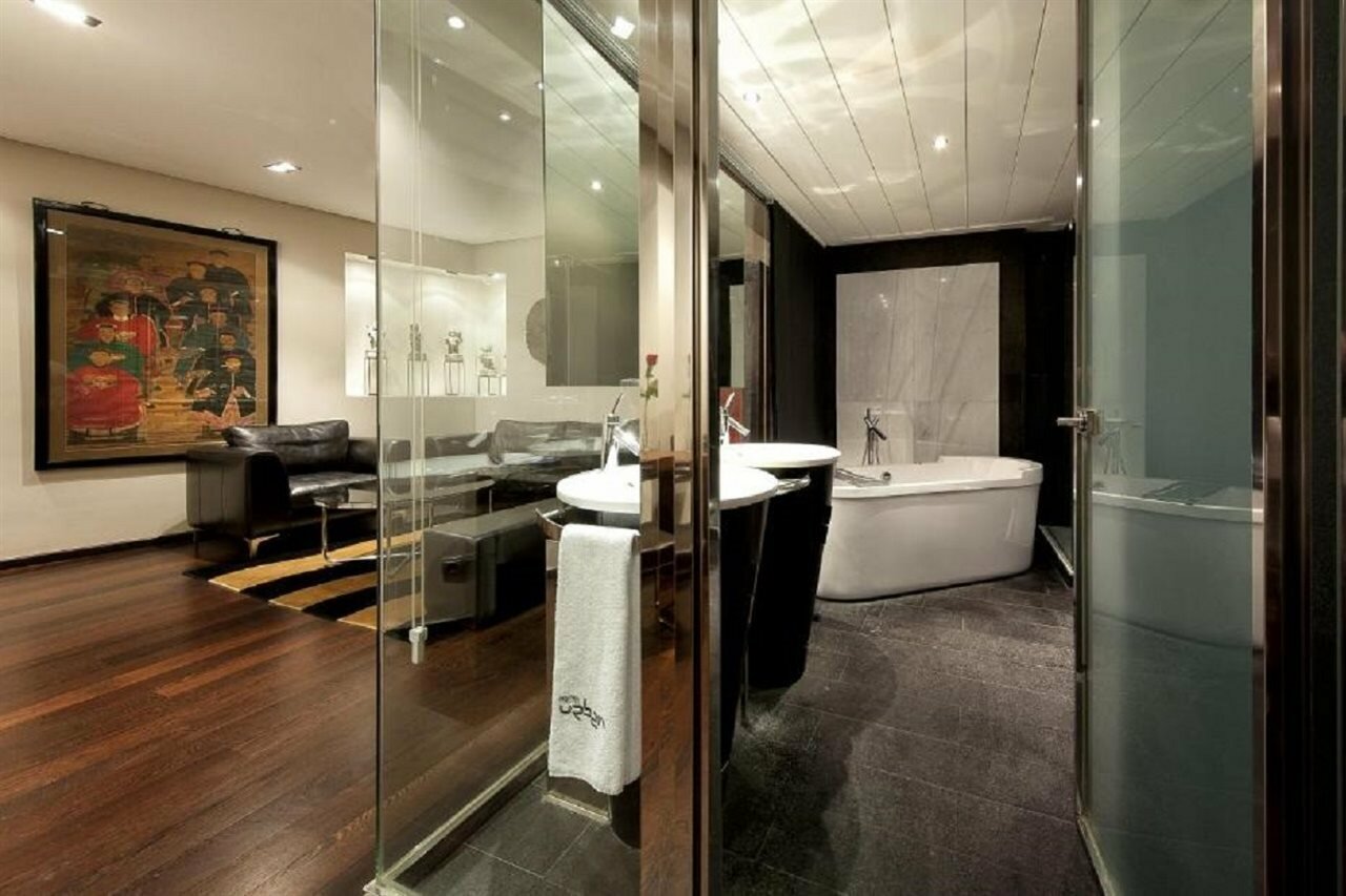 Фото The Hotel Urban