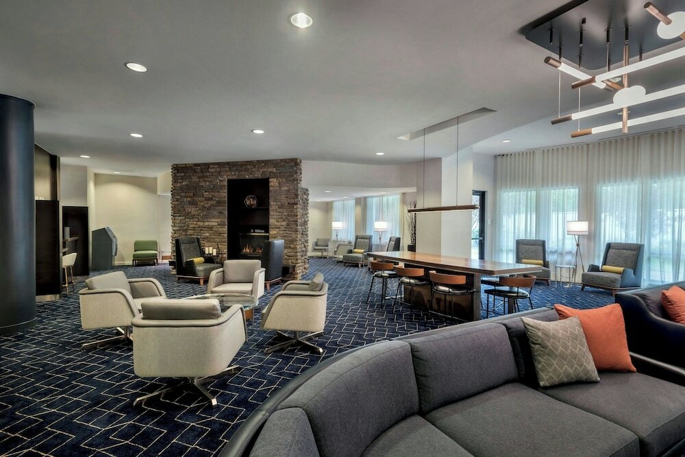 Фото Courtyard by Marriott Paramus