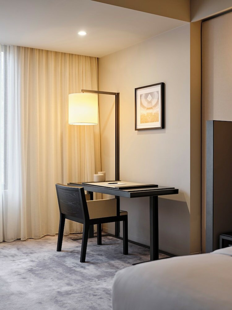 Фото Hotel Realm