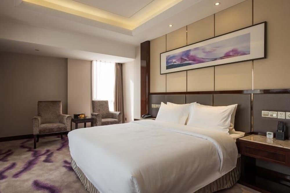 Фото Grand Mercure Wuhan Qiaokou