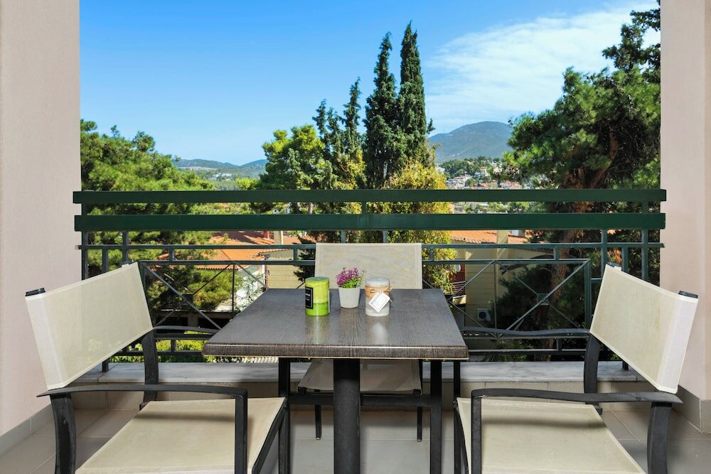 Фото Pefka Hotel