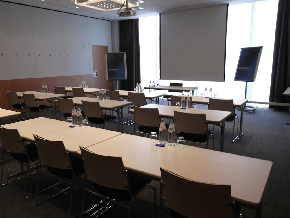 Фото Novotel Leuven Centrum