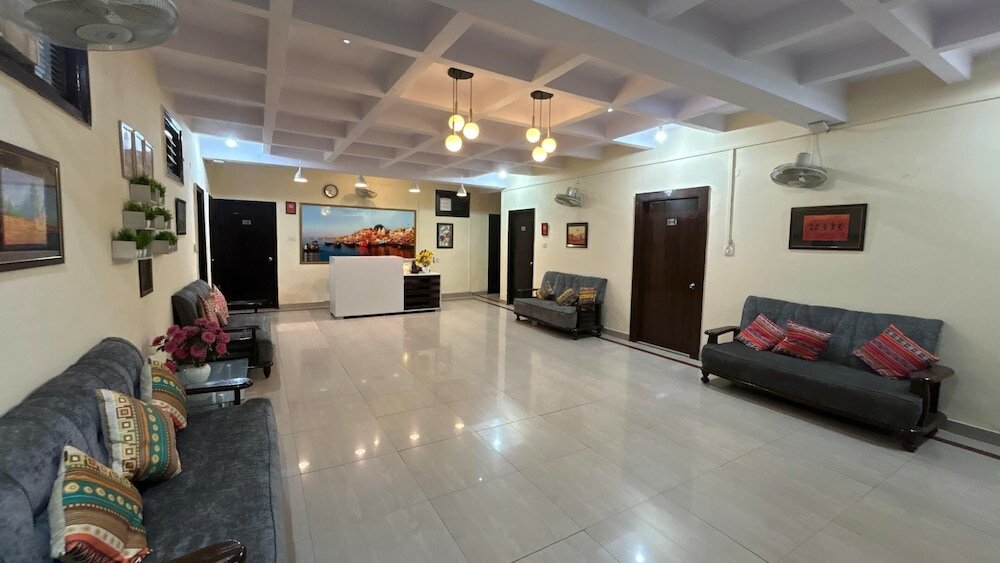 Фото Hotel Sahu