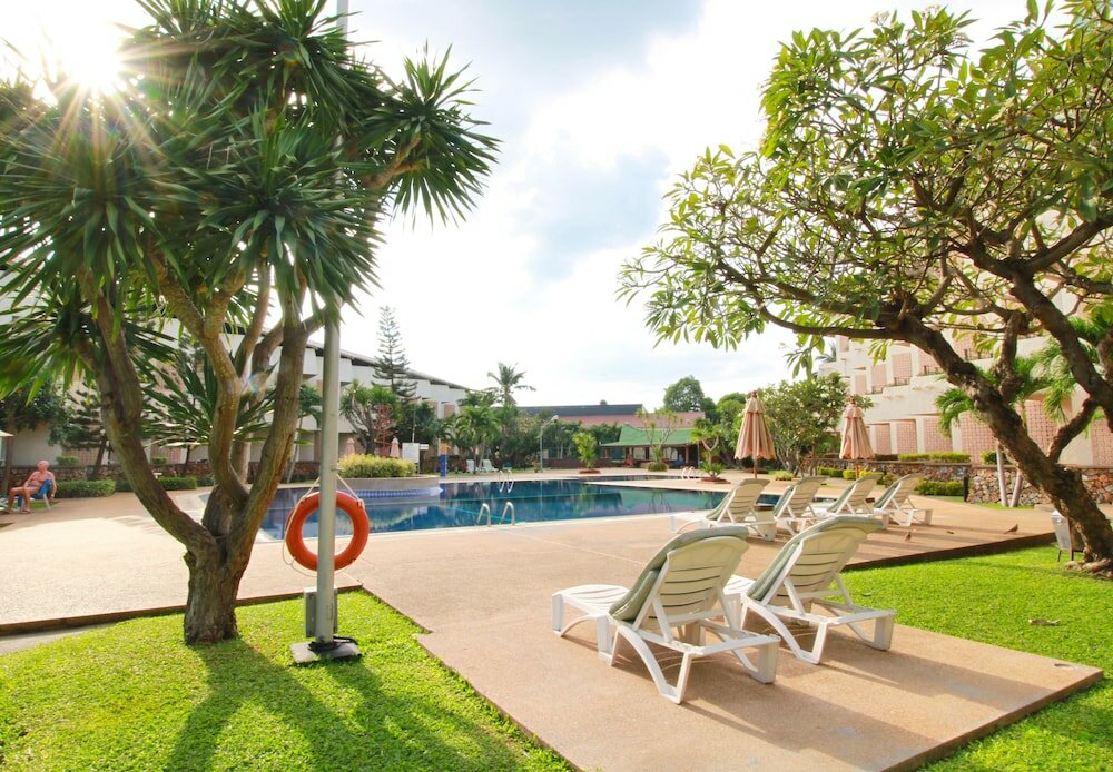 Фото Hotel Tropicana Pattaya