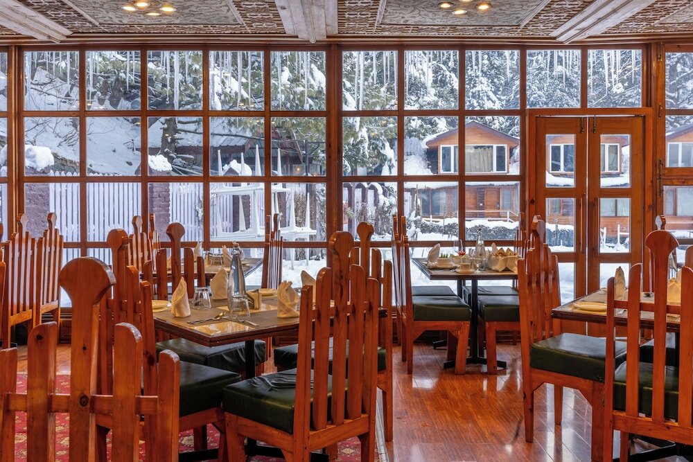 Фото Hotel Heevan Pahalgam