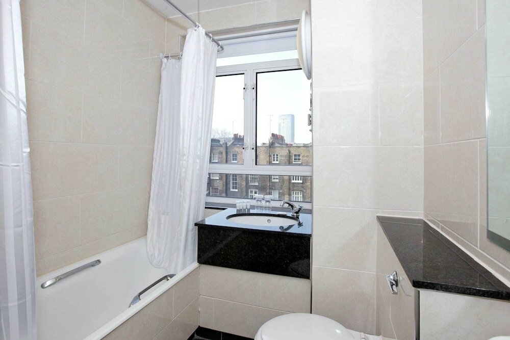 Фото Bedford Hotel