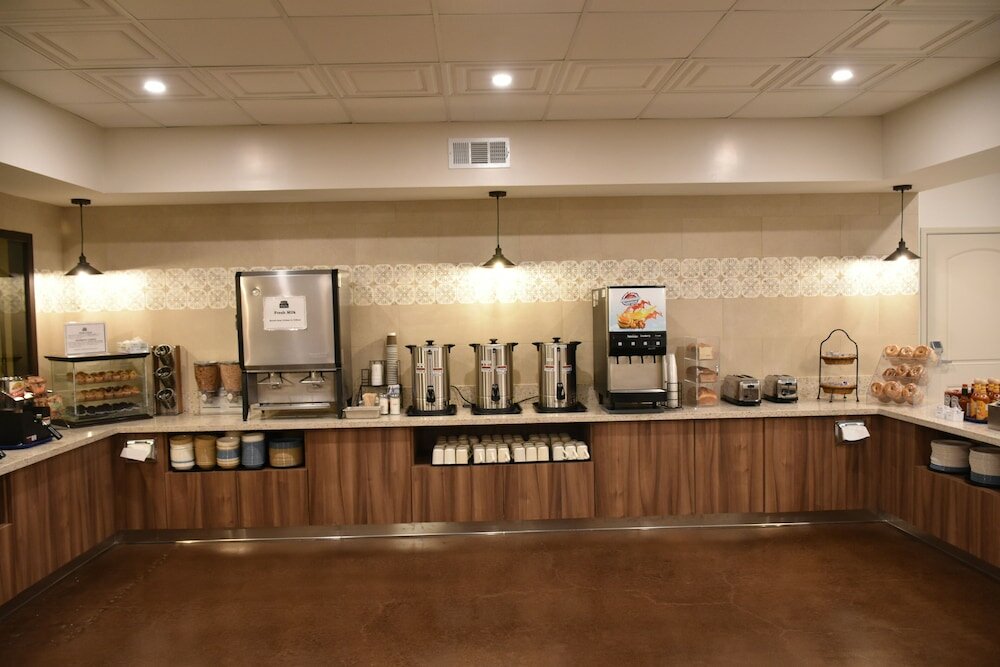 Фото Ontario Airport Inn