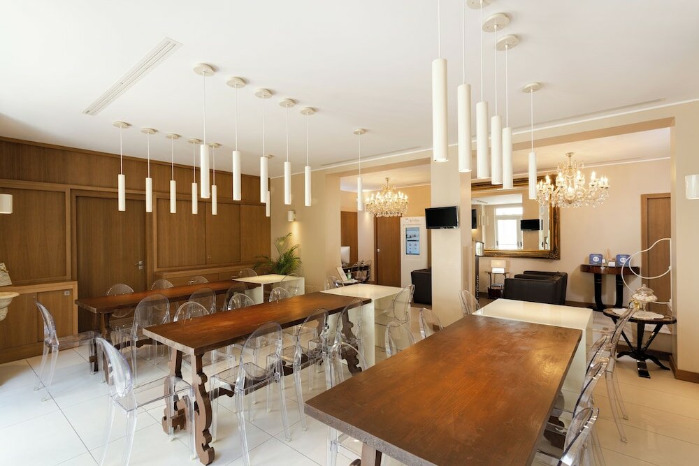 Фото La Castellana