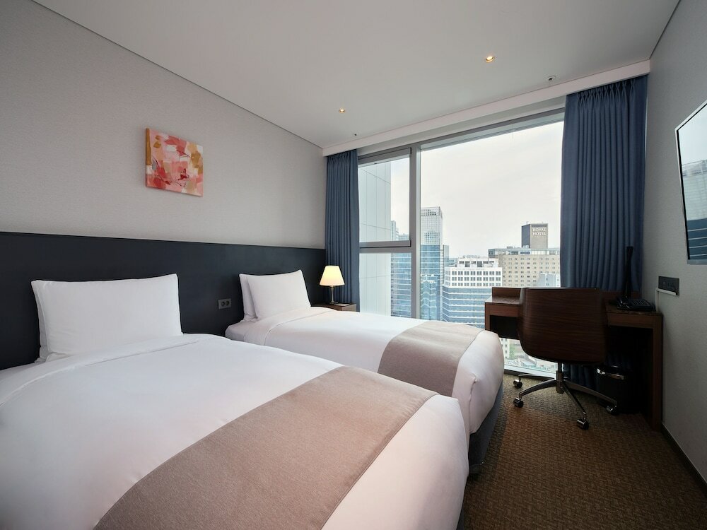 Фото Stanford Hotel Myeongdong