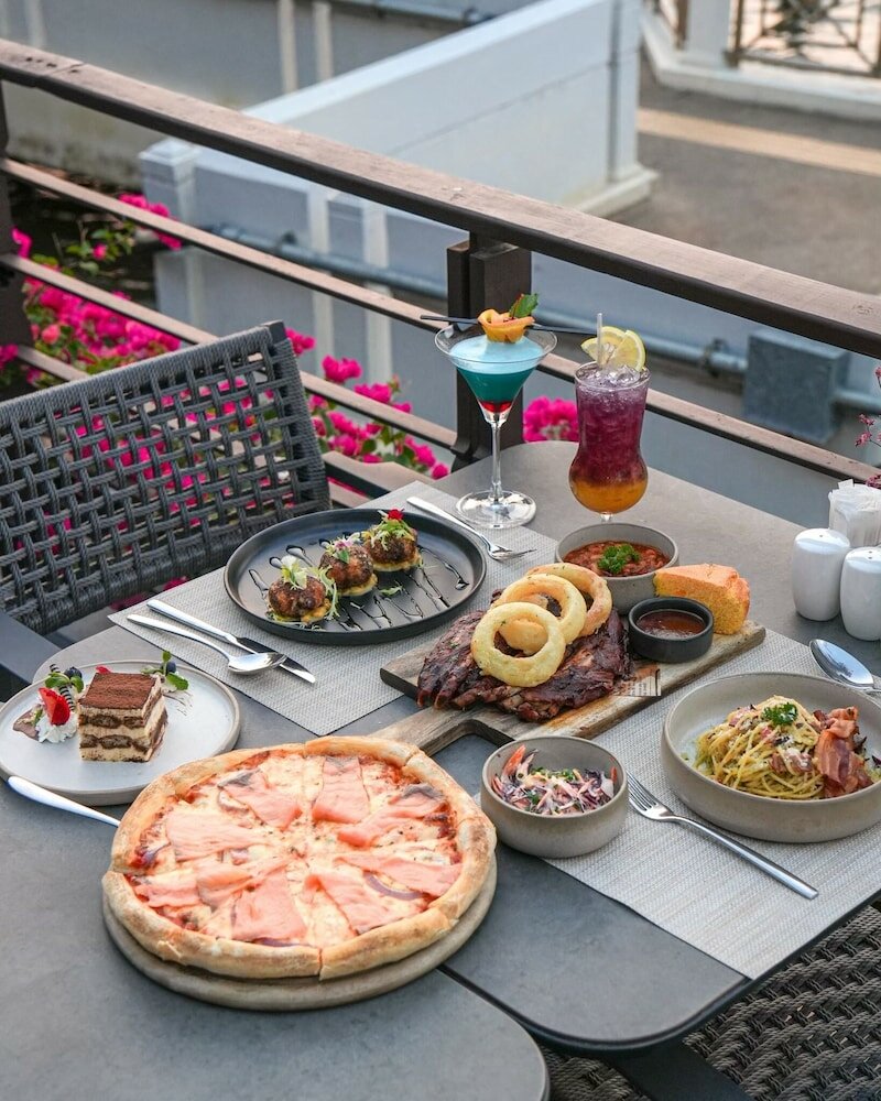 Фото Riva Surya Bangkok