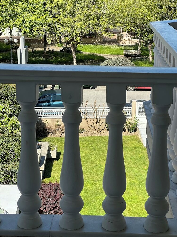 Фото Hotel Ioni