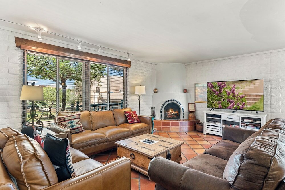 Фото Fort Marcy Hotel Suites by All Seasons Resort Lodging