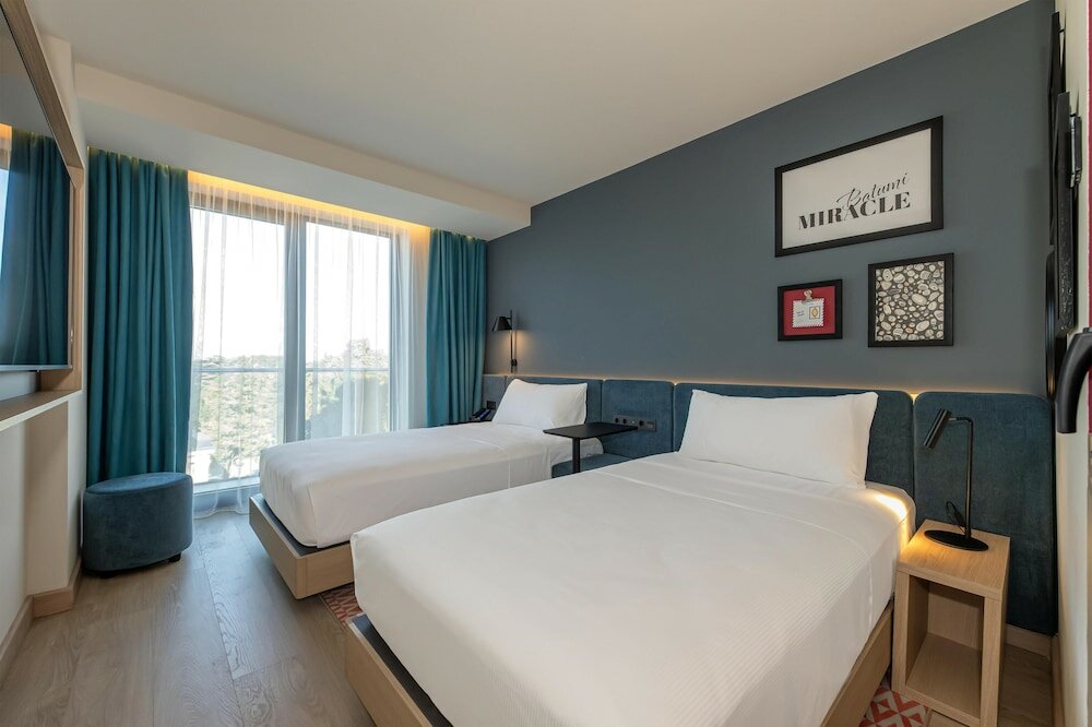 Фото Hampton by Hilton Batumi Center