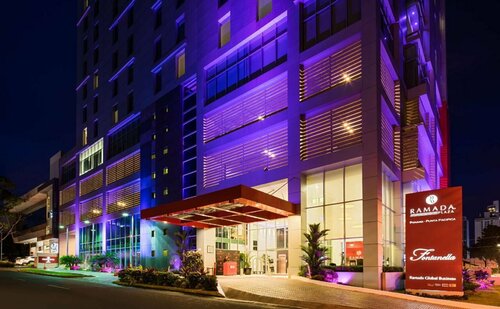 Гостиница Ramada Plaza by Wyndham Panama Punta Pacífica в Панаме