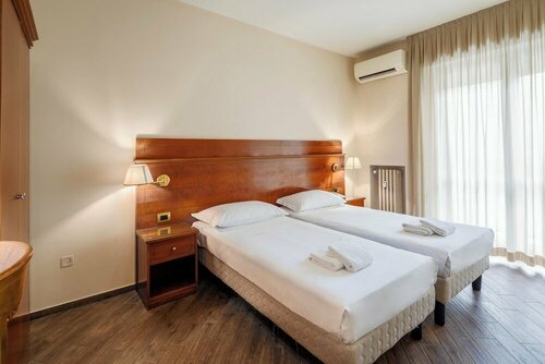 Гостиница Hotel Excelsior в Павии