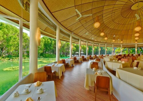 Гостиница Dreamland Unique Sea and Lake Resort SPA на Атолле Баа