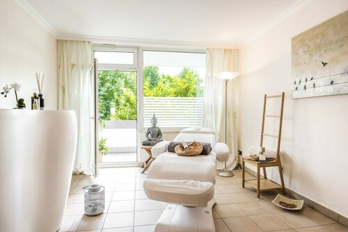 Гостиница Hotel VierJahreszeiten Iserlohn в Хемере