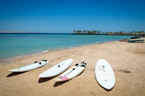 Гостиница Eagles Downtown Zahabia & Beach Resort в Хургаде