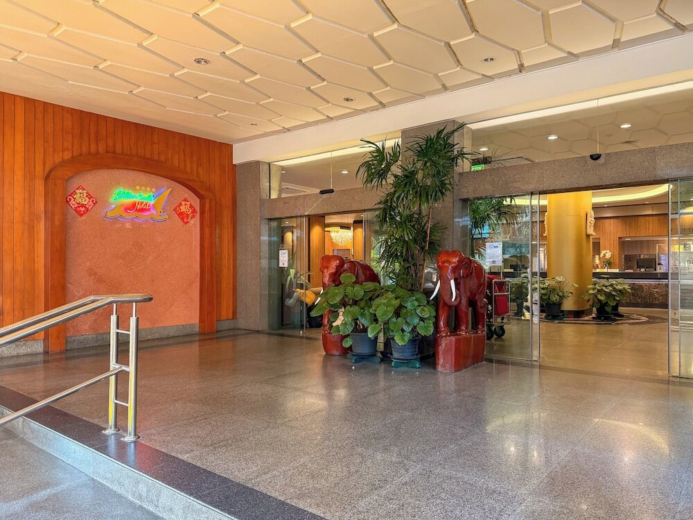 Фото Golden Beach Hotel Pattaya