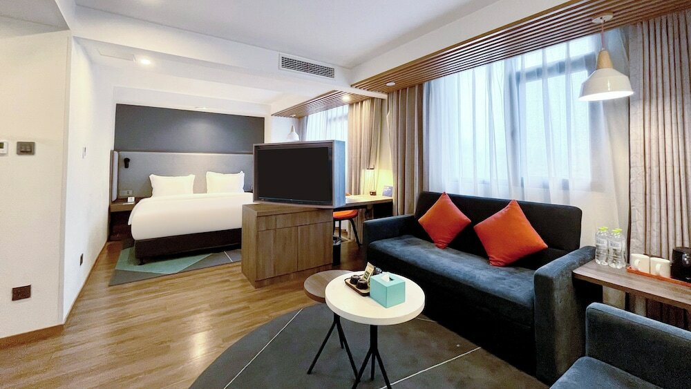 Фото Holiday Inn Express Qingdao City Center