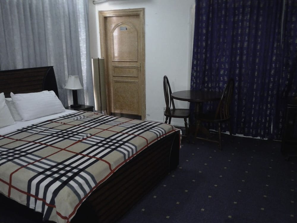 Фото Explorer's Lounge