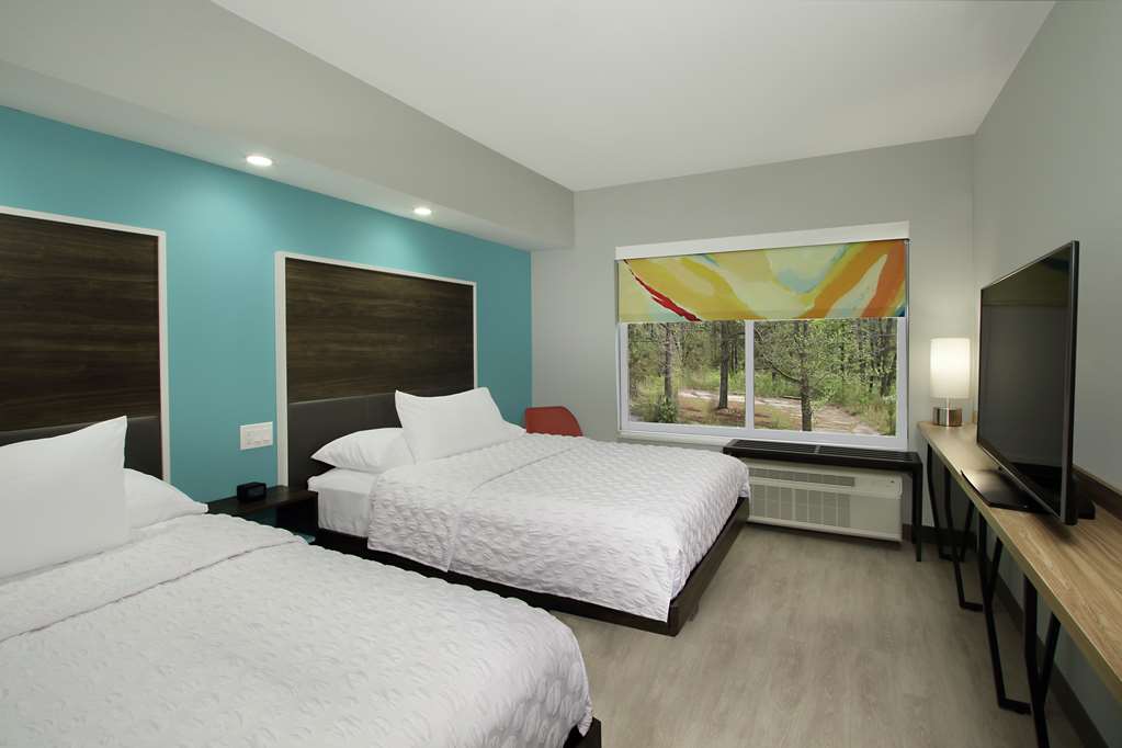 Фото Tru by Hilton Meridian