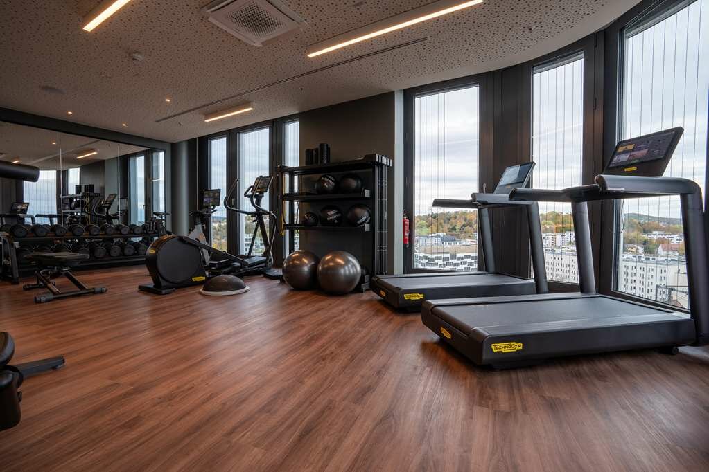 Фото Radisson Blu Hotel At Porsche Design Tower Stuttgart