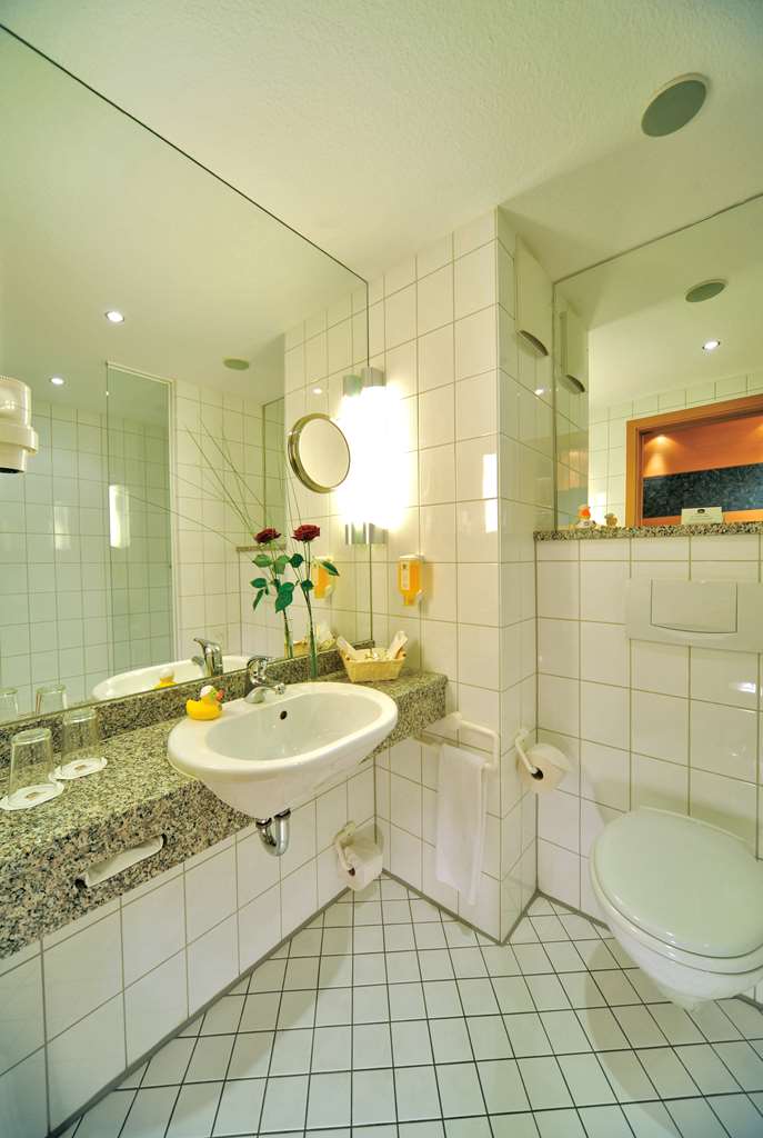 Фото Best Western Premier Parkhotel Kronsberg