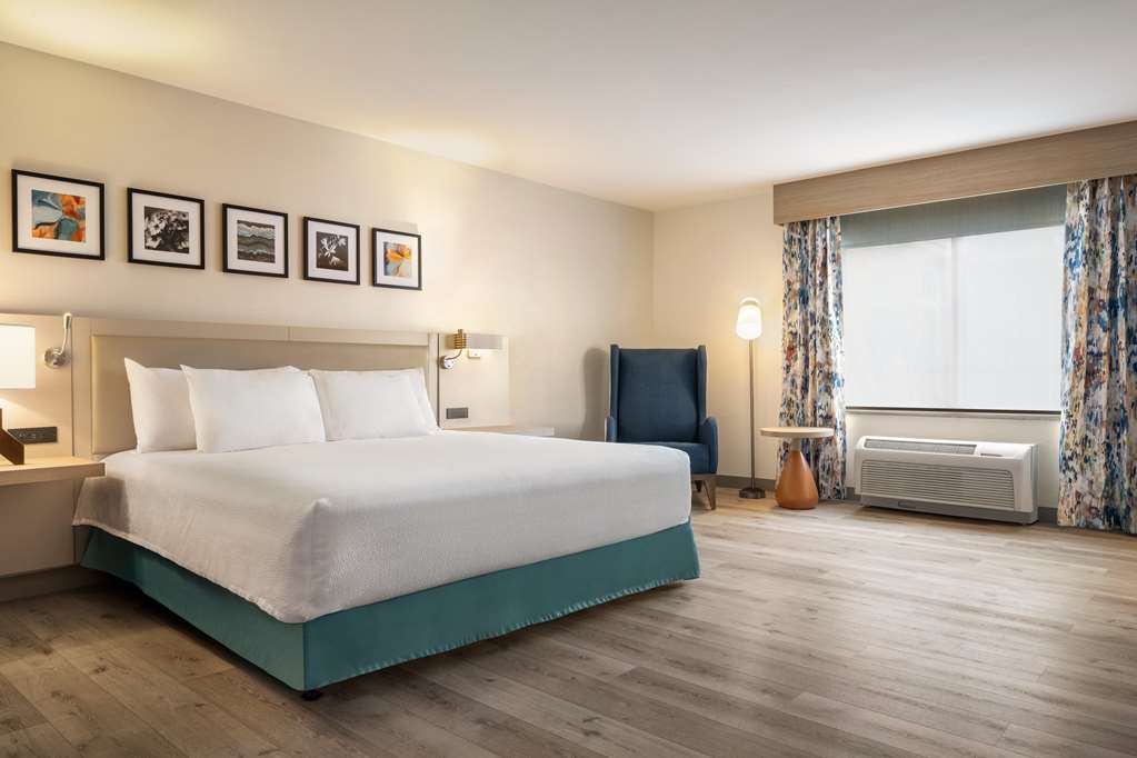Фото Hilton Garden Inn Fort Collins
