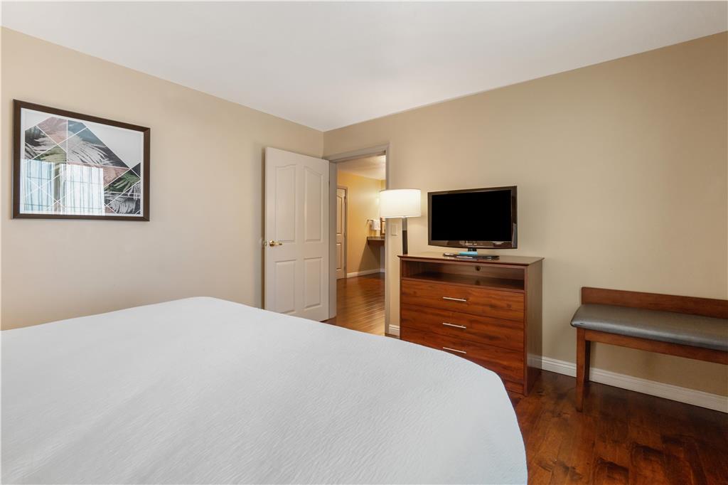 Фото Best Western Plus John Jay Inn & Suites