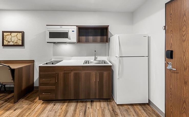 Фото Woodspring Suites Kansas City Airport