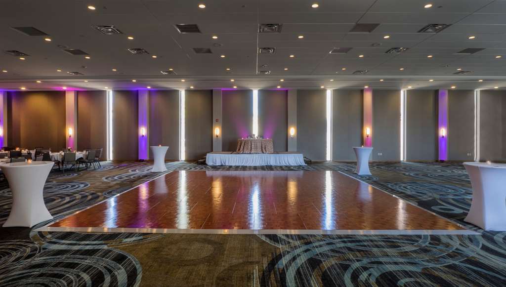 Фото DoubleTree by Hilton Hotel Niagara Falls New York