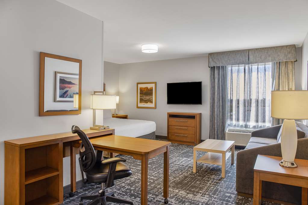 Фото Homewood Suites by Hilton Winnipeg Airport Polo Park MB