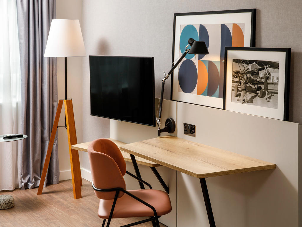 Фото Aparthotel Adagio London Sutton Point