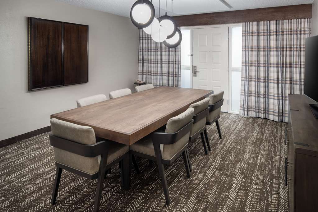 Фото Embassy Suites by Hilton Orlando North