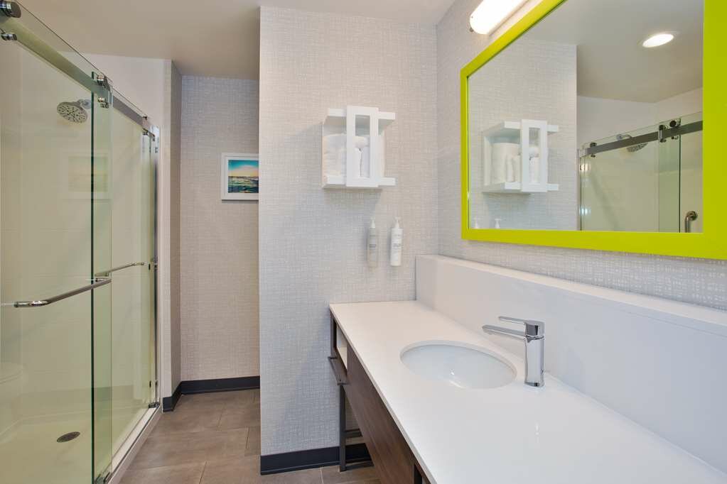 Фото Hampton Inn by Hilton Paris