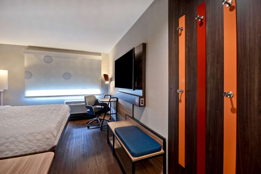 Фото Tru by Hilton Manchester Downtown