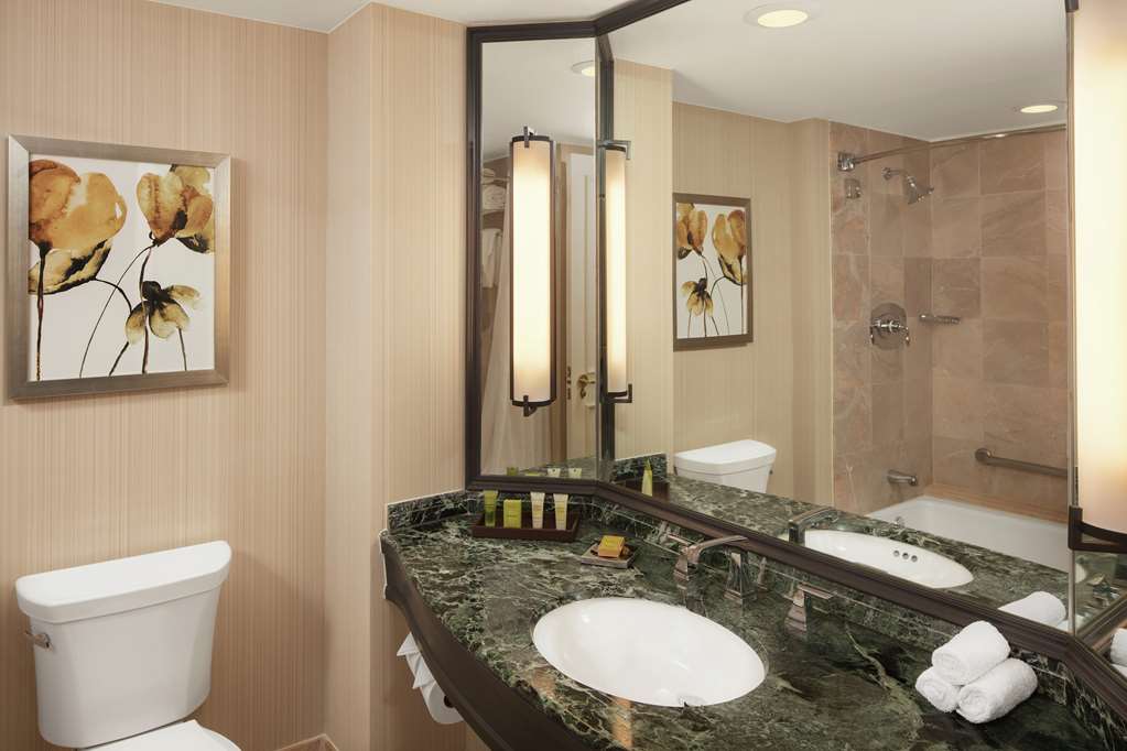 Фото Hilton Short Hills
