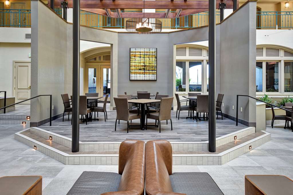 Фото Embassy Suites by Hilton Milpitas Silicon Valley