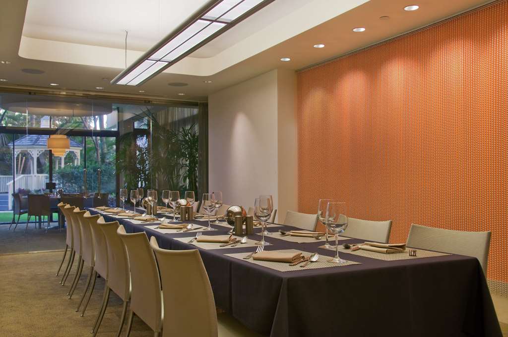 Фото Hilton Waikiki Beach Resort & SPA