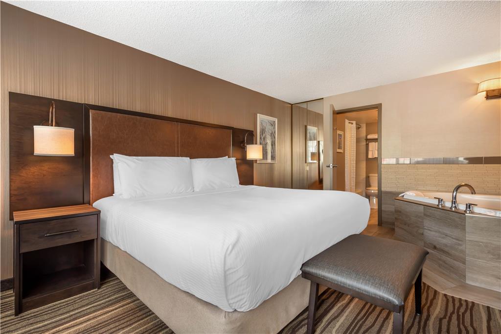 Фото Best Western Plus Calgary Centre Inn