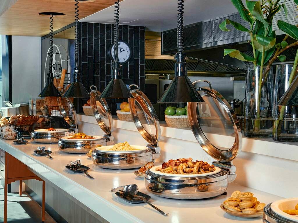 Фото Movenpick Hotel Melbourne on Spencer