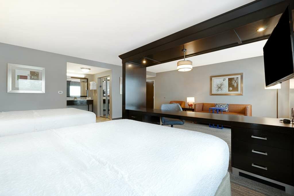 Фото Hampton Inn & Suites Seattle/Federal Way