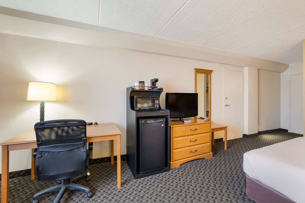 Фото Best Western Riverfront Inn