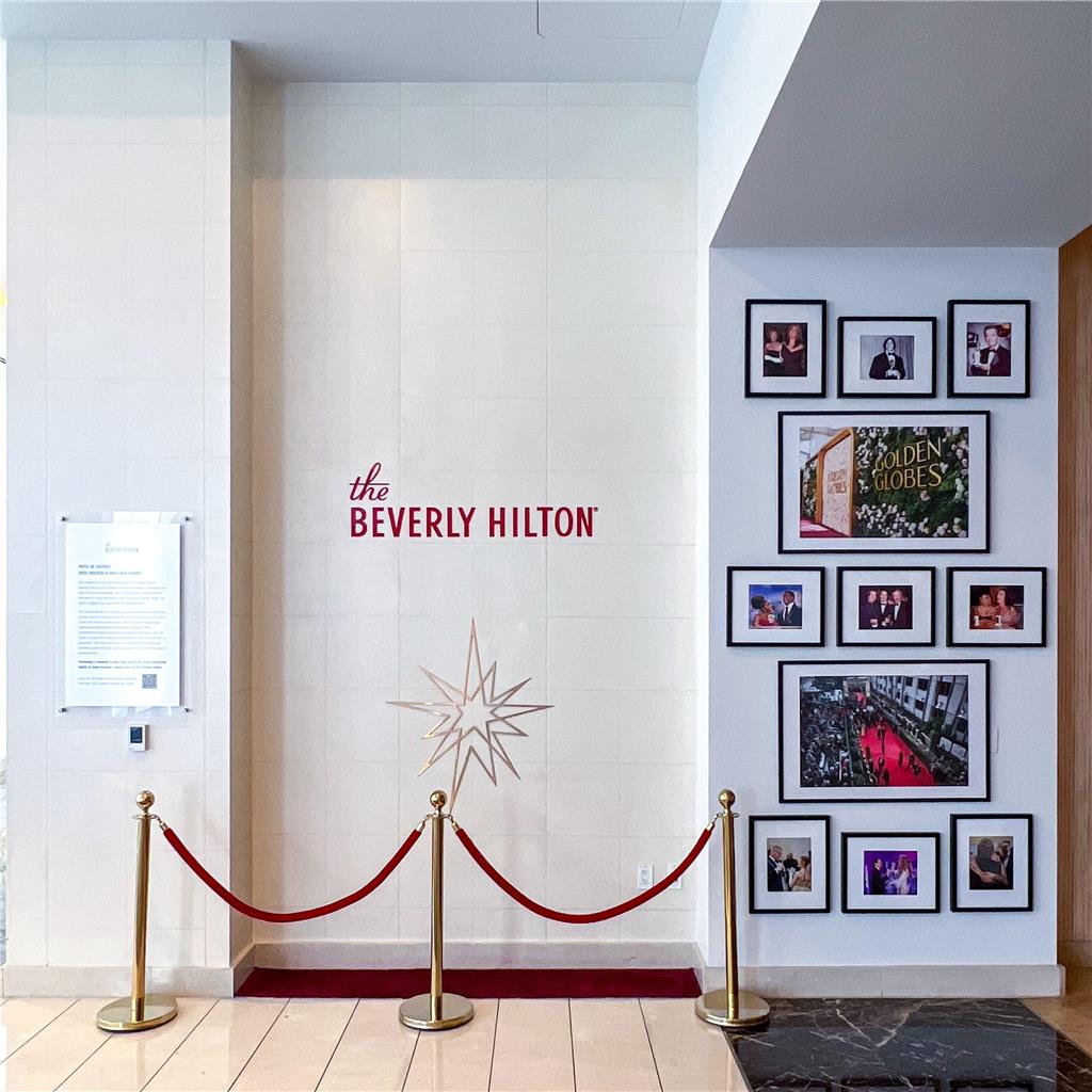 Фото The Beverly Hilton