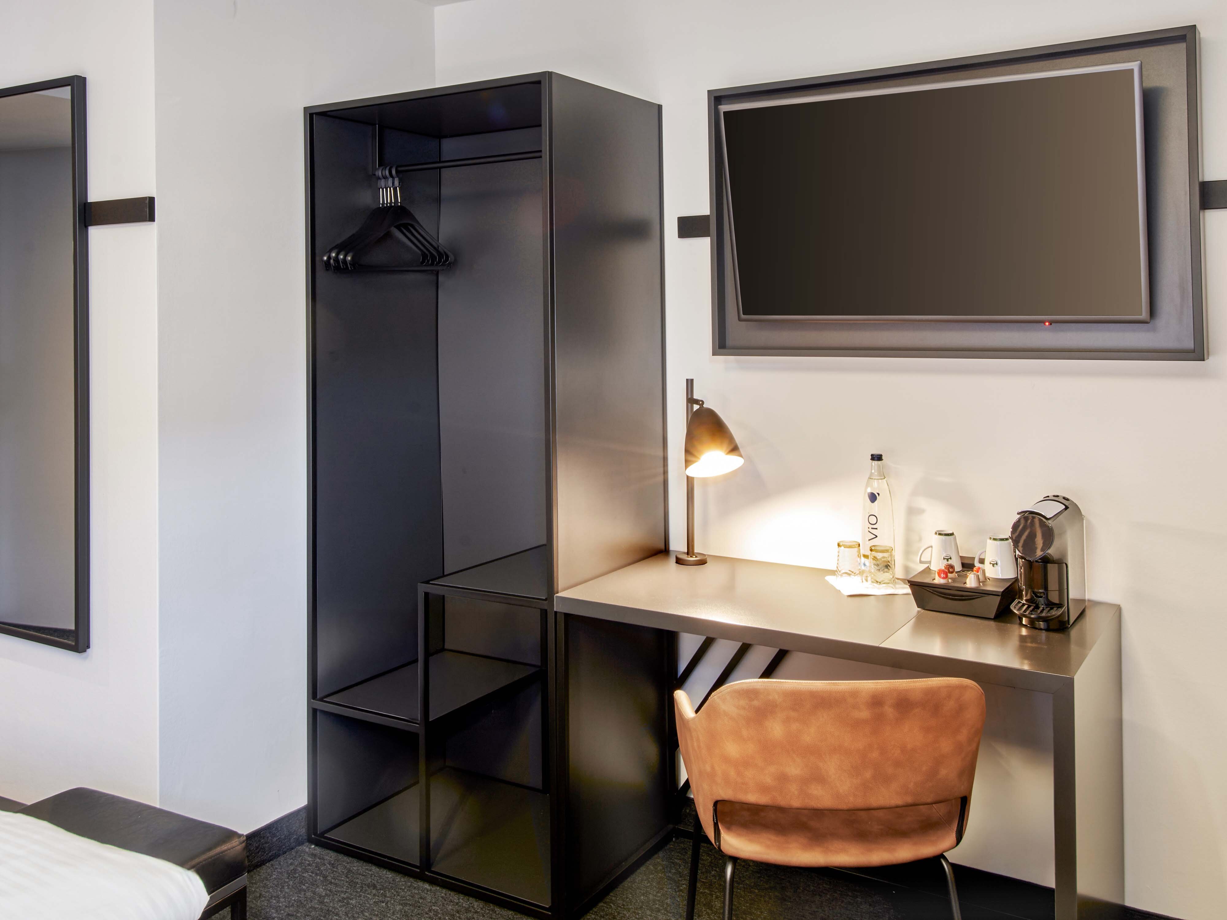 Фото B&b Hotel Frankfurt-Niederrad