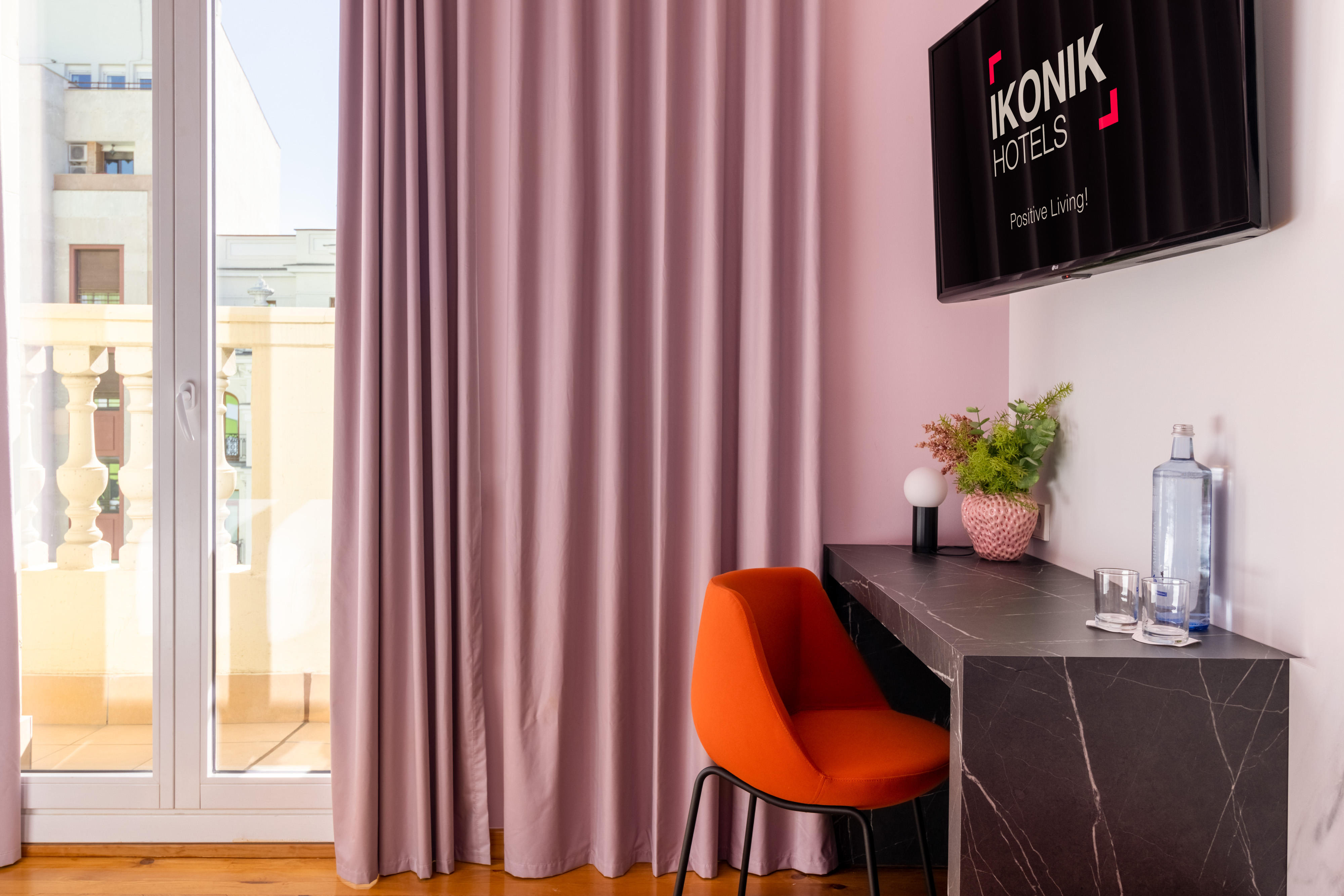 Фото Ikonik Gran VIA