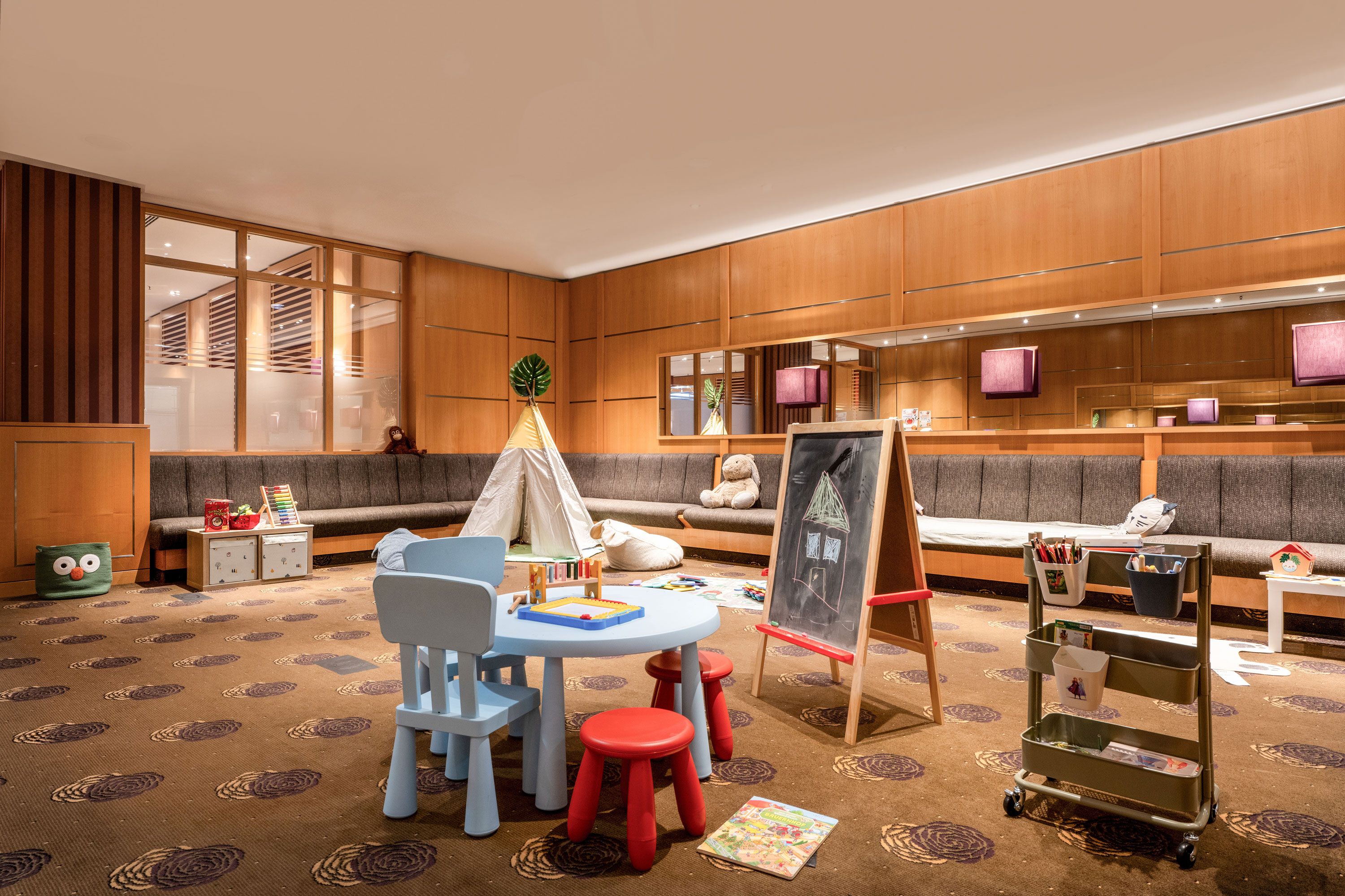 Фото Maritim Hotel Dusseldorf